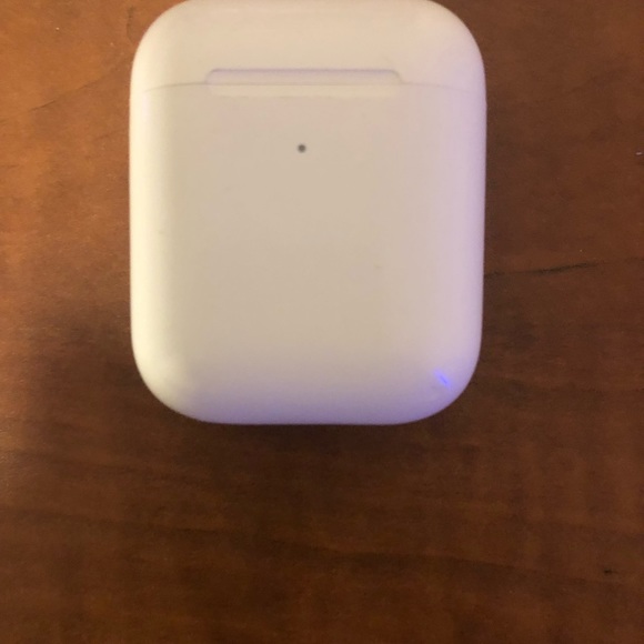 Air pods - Picture 2 of 3